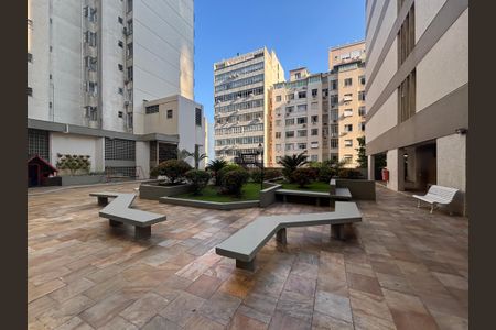 Apartamento para alugar com 92m², 2 quartos e 1 vagaÁrea comum - playground