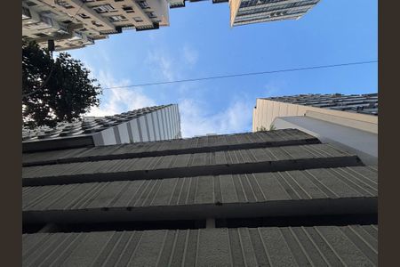 Apartamento para alugar com 92m², 2 quartos e 1 vagaFachada