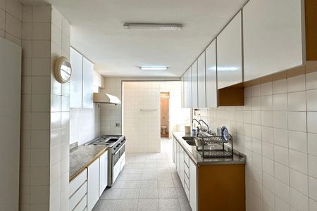 Apartamento à venda com 180m², 3 quartos e 2 vagas