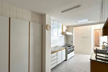 Apartamento à venda com 180m², 3 quartos e 2 vagas