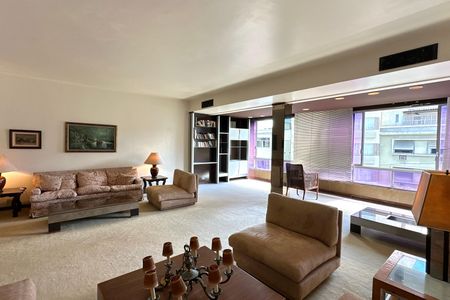 Apartamento à venda com 180m², 3 quartos e 2 vagas