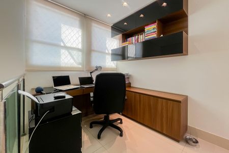 Apartamento à venda com 3 quartos, 200m² em Serra, Belo Horizonte