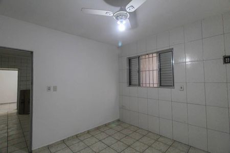 Casa para alugar com 1 quarto, 70m² em Jardim Guairaca, São Paulo