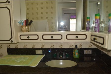 Apartamento à venda com 340m², 3 quartos e 3 vagasBanheiro