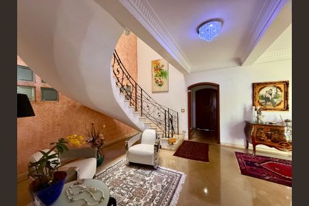 Casa à venda com 500m², 6 quartos e 6 vagas Casa à venda com 500m², 6 quartos e 6 vagasSala