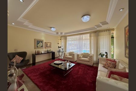 Casa à venda com 500m², 6 quartos e 6 vagas Casa à venda com 500m², 6 quartos e 6 vagasSala