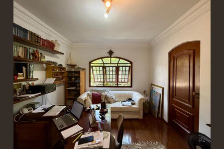 Casa à venda com 500m², 6 quartos e 6 vagas Casa à venda com 500m², 6 quartos e 6 vagasEscritório 1