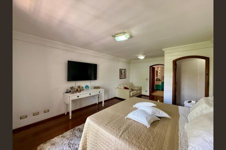 Casa à venda com 500m², 6 quartos e 6 vagas Casa à venda com 500m², 6 quartos e 6 vagasSuíte 1