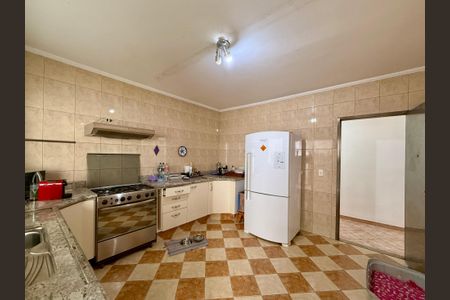 Casa à venda com 500m², 6 quartos e 6 vagas Casa à venda com 500m², 6 quartos e 6 vagasEdícula