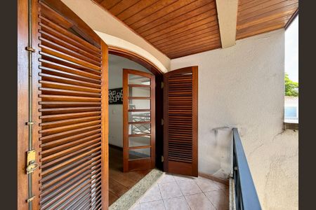 Casa à venda com 500m², 6 quartos e 6 vagas Casa à venda com 500m², 6 quartos e 6 vagasSacada Suíte 2