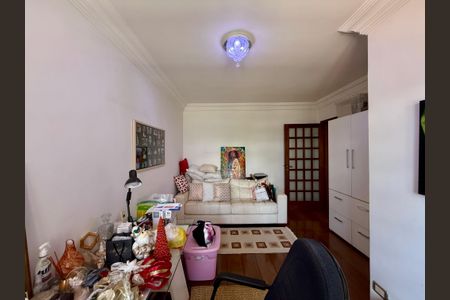 Casa à venda com 500m², 6 quartos e 6 vagas Casa à venda com 500m², 6 quartos e 6 vagasEscritório 2