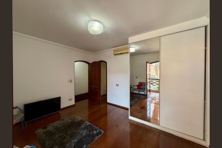 Casa à venda com 500m², 6 quartos e 6 vagas Casa à venda com 500m², 6 quartos e 6 vagasSuíte 2