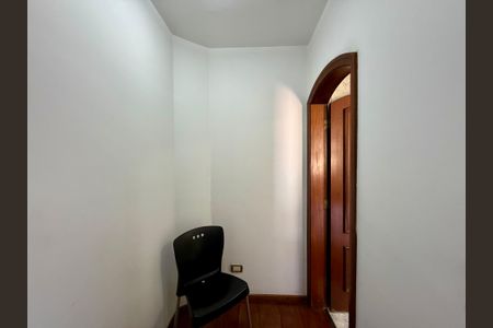 Casa à venda com 500m², 6 quartos e 6 vagas Casa à venda com 500m², 6 quartos e 6 vagasCloset Suíte 3