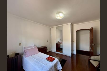 Casa à venda com 500m², 6 quartos e 6 vagas Casa à venda com 500m², 6 quartos e 6 vagasSuíte 3