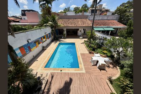 Casa à venda com 500m², 6 quartos e 6 vagas Casa à venda com 500m², 6 quartos e 6 vagasVista Suíte 4