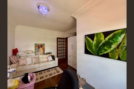 Casa à venda com 500m², 6 quartos e 6 vagas Casa à venda com 500m², 6 quartos e 6 vagasEscritório 2