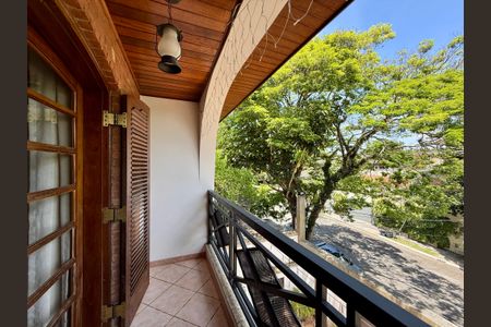 Casa à venda com 500m², 6 quartos e 6 vagas Casa à venda com 500m², 6 quartos e 6 vagasSacada Suíte 1