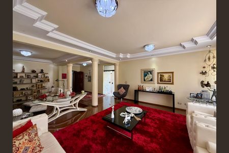 Casa à venda com 500m², 6 quartos e 6 vagas Casa à venda com 500m², 6 quartos e 6 vagasSala