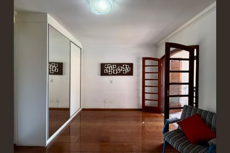 Casa à venda com 500m², 6 quartos e 6 vagas Casa à venda com 500m², 6 quartos e 6 vagasSuíte 2