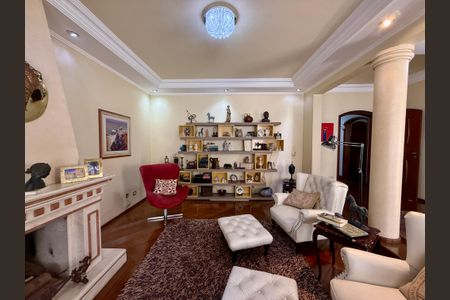 Casa à venda com 500m², 6 quartos e 6 vagas Casa à venda com 500m², 6 quartos e 6 vagasSala