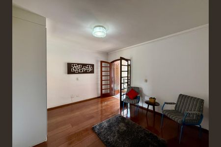 Casa à venda com 500m², 6 quartos e 6 vagas Casa à venda com 500m², 6 quartos e 6 vagasSuíte 2