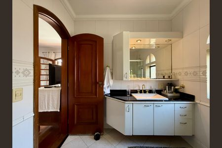 Casa à venda com 500m², 6 quartos e 6 vagas Casa à venda com 500m², 6 quartos e 6 vagasBanheiro Suíte 4