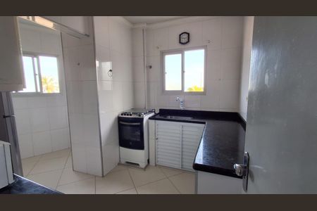 Cozinha de apartamento para alugar com 3 quartos, 170m² em Nova Mirim, Praia Grande