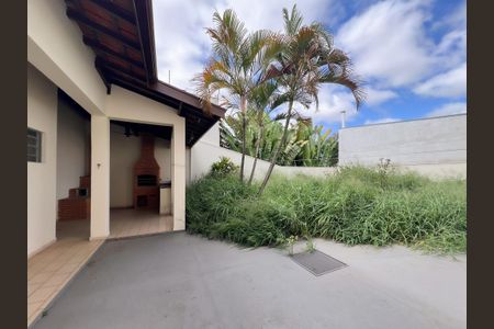 Casa para alugar com 350m², 4 quartos e 2 vagasChurrasqueira