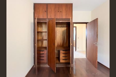 Casa para alugar com 350m², 4 quartos e 2 vagasQuarto 2