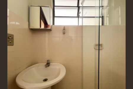 Casa para alugar com 350m², 4 quartos e 2 vagasBanheiro de serviço