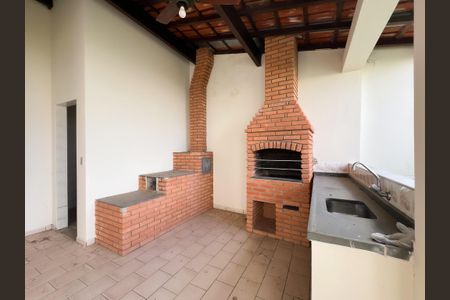 Casa para alugar com 350m², 4 quartos e 2 vagasChurrasqueira