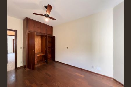 Casa para alugar com 350m², 4 quartos e 2 vagasQuarto 1