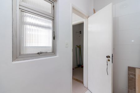 Apartamento à venda com 64m², 2 quartos e 1 vaga Apartamento à venda com 64m², 2 quartos e 1 vagaQuarto de Serviço