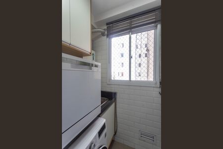 Apartamento à venda com 68m², 3 quartos e 1 vagaÁrea de serviço 