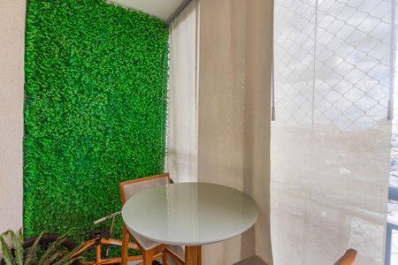 Varanda  de apartamento à venda com 3 quartos, 68m² em Conceição, Diadema