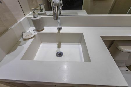 Apartamento à venda com 68m², 3 quartos e 1 vagaBanheiro da suíte 