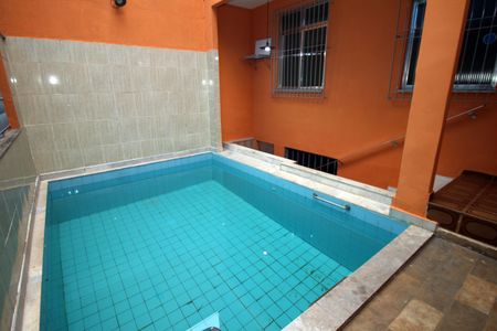 Apartamento à venda com 85m², 2 quartos e 1 vagaPiscina