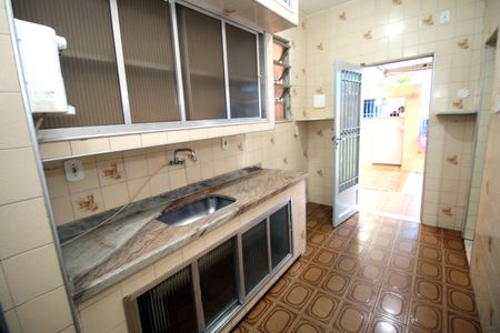 Apartamento à venda com 85m², 2 quartos e 1 vagaCozinha