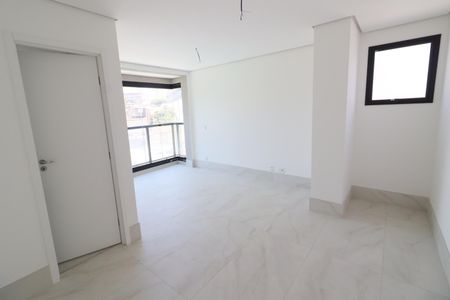 Apartamento à venda com 92m², 2 quartos e 2 vagasSuíte 1