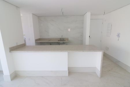Apartamento à venda com 92m², 2 quartos e 2 vagasCozinha e Área de Serviço