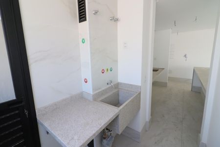 Apartamento à venda com 92m², 2 quartos e 2 vagasCozinha e Área de Serviço