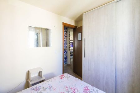 Quarto 1 de apartamento para alugar com 2 quartos, 48m² em Rio Branco, Canoas