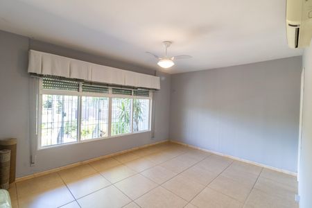 Casa à venda com 213m², 4 quartos e 5 vagas Casa à venda com 213m², 4 quartos e 5 vagasSuíte 1