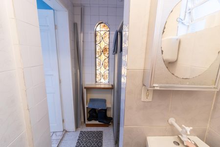 Casa à venda com 213m², 4 quartos e 5 vagas Casa à venda com 213m², 4 quartos e 5 vagasBanheiro da Suíte 2