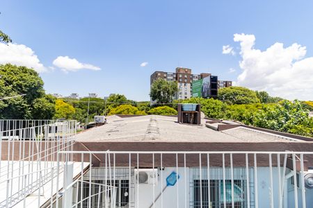 Casa à venda com 213m², 4 quartos e 5 vagas Casa à venda com 213m², 4 quartos e 5 vagasTerraço
