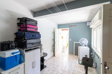 Casa à venda com 213m², 4 quartos e 5 vagas Casa à venda com 213m², 4 quartos e 5 vagasSuíte 2