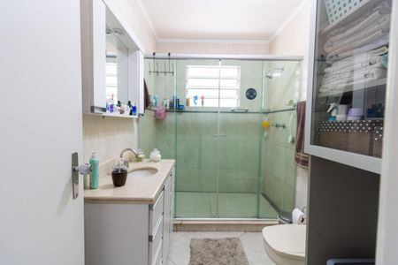 Casa à venda com 213m², 4 quartos e 5 vagas Casa à venda com 213m², 4 quartos e 5 vagasBanheiro