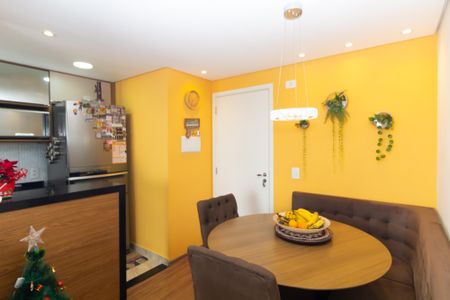 Sala de apartamento à venda com 2 quartos, 47m² em Vila Carmosina, São Paulo