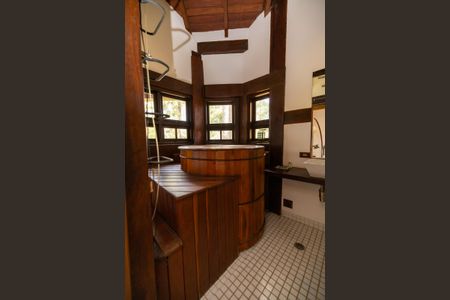 Casa de condomínio para alugar com 800m², 4 quartos e sem vagaOfurô