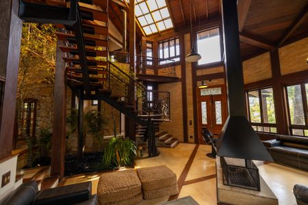 Sala de casa de condomínio para alugar com 4 quartos, 800m² em Morada dos Pássaros, Barueri